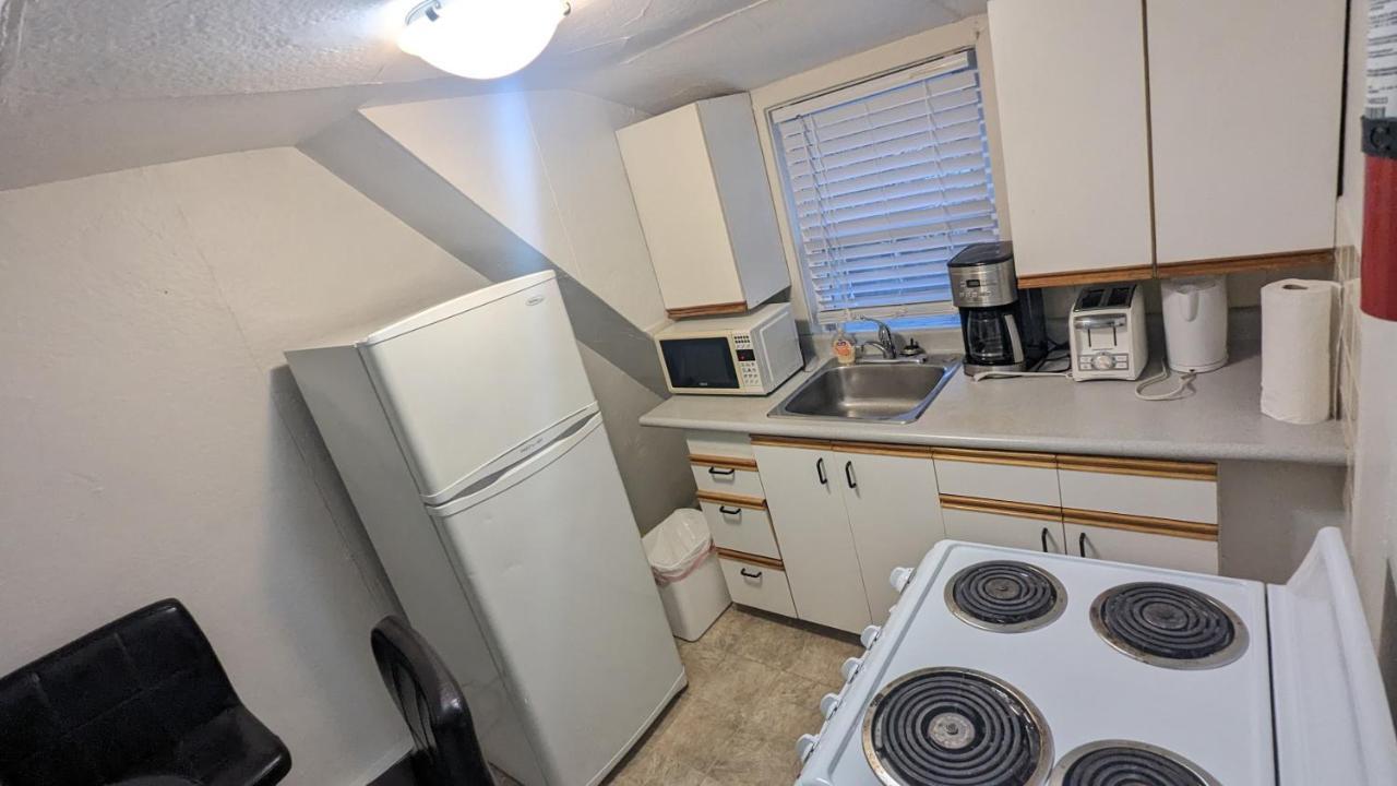 Cozy Downtown One Bedroom Free Parking Kingston Exterior foto